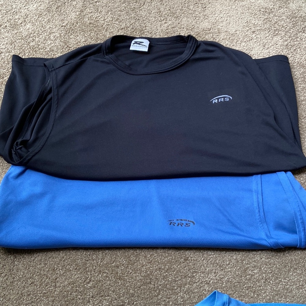 🔥3/$15 bundle of 2 men’s cool sport mesh tank tops by Road Runner Sports…